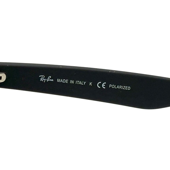 Ray-Ban Justin Polarized Lens Sunglasses RB4165 Black/Grey Gradient Lens 622/T3 - Picture 10 of 14